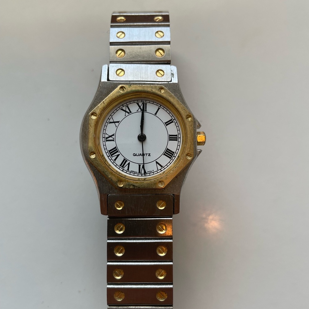 Elegant Stainless Steel Gold and Silver color Vintage watch with Two-Tone Design